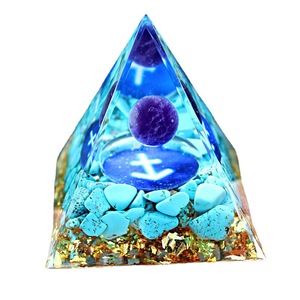 Pirámide de Cristal de Resina Epoxi, Adorno de 5 cm, Decoración del Zodiaco Feng Shui, Regalo para Escritorio de Oficina - Product Image 4