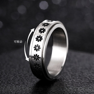 Anello Girevole Unisex Floreale, Gioiello di Tendenza, Accessorio Elegante e Divertente, Idea Regalo - Product Image 1