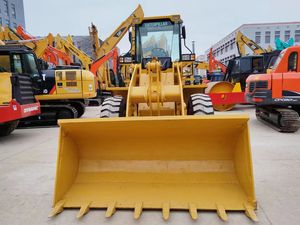 Chargeuses sur chenilles d'occasion japonaises Cat 936E, 938F, 988F, 966G, 950G, 966H, 966, 980, 988, 936, 938, 950B, 966H pour travaux de construction - Product Image 2