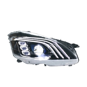 ชุดไฟหน้าสำหรับรถเบนซ์ S-Class W221 ปี 06-12 แบบดัดแปลง พร้อมไฟ LED สามเส้น ไฟเดย์ไลท์ ไฟเลี้ยว 12V - Product Image 1
