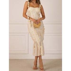 Robe de Soirée Chic et Élégante à Bretelles, Coupe Sirène, Motif Floral, Dos Nu, Nouvelle Collection Printemps, Vente en Gros pour Boutiques - Product Image 2