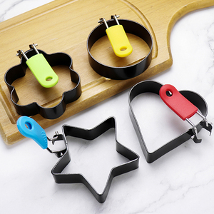 Anillos para freír huevos de alta calidad con cuatro formas, moldes profesionales de acero inoxidable con mango de TPR colorido para cocinar en la cocina - Product Image 3
