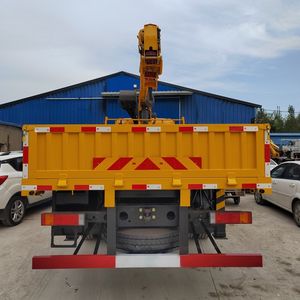 Chine nouvelle grue montée sur camion à flèche télescopique SQ6.3SK3Q de 6.3 tonnes - Product Image 5