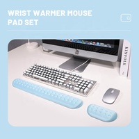 Tapis de jeu et de bureau en mousse à mémoire de forme bleu personnalisé avec design perforé, ensemble tapis de souris et repose-poignets pour clavier de jeu, en stock