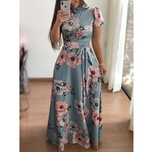 Robe longue d'été imprimé<span class=keywords><strong>e</strong></span> de haute qualité pour femmes, style Abaya, à manches courtes, ajusté<span class=keywords><strong>e</strong></span>, vente en gros - Product Image 4