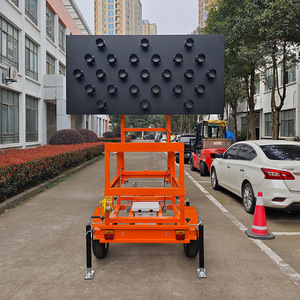 Remorque de signalisation routière à énergie solaire avec écran LED, panneau d'avertissement pliable pour travaux routiers, montage au sol, IP65 - Product Image 1