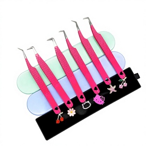 Pinzas Curvas Profesionales de Acero Inoxidable con Punta Inclinada, Mango Cómodo, Estilo Moderno, Depilación de Cejas, Belleza, Cosméticas - Product Image 1