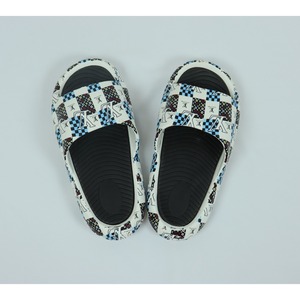 รองเท้า - Product Image 1