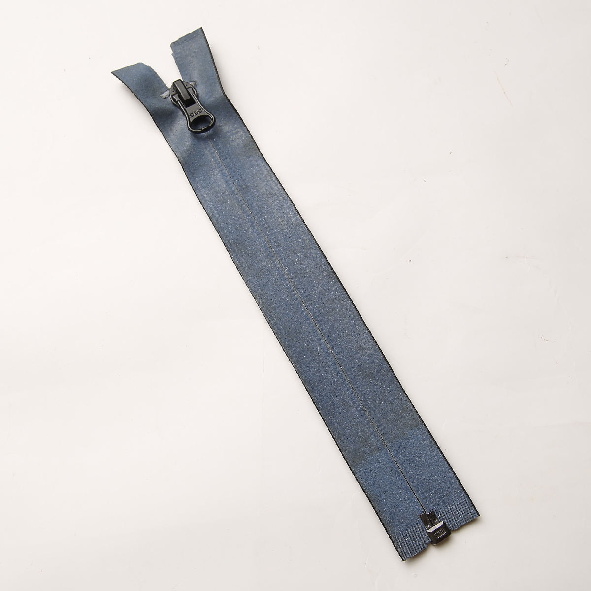 Black Teeth with Iris Diamond Reflective Blue Tape