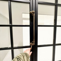 Fenêtre à battant en alliage d'aluminium de style français de luxe avec grilles décoratives, verre double vitrage insonorisé pour villa