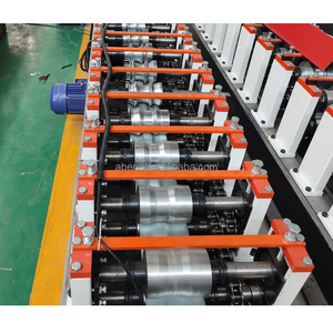 Machine de formage de rouleaux pour usine de portes enroulables en profilés d'acier métallique - Product Image 4