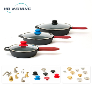 Ensemble de poêles en fonte - 8, 10 et 12 pouces - Pré-culottées - Compatibles four, cuisinière, barbecue, feu de camp, induction - Ustensiles de cuisson pour le camping - Product Image 3