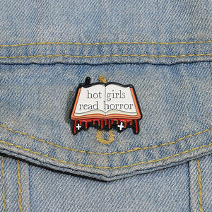 Pin <span class=keywords><strong>de</strong></span> Esmalte <span class=keywords><strong>de</strong></span> Libros Punk, Broche <span class=keywords><strong>de</strong></span> Novela <span class=keywords><strong>de</strong></span> <span class=keywords><strong>Terror</strong></span>, Insignia <span class=keywords><strong>de</strong></span> Solapa, Joyería Creativa <span class=keywords><strong>de</strong></span> Dibujos Animados, Regalo para Amigos, Venta al por Mayor - Product Image 1