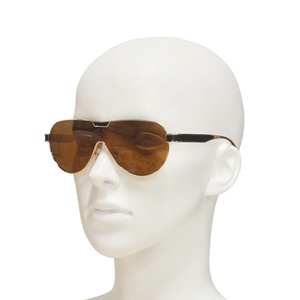 Trendy Büyük Boy Pilot Şeklinde Metal Punk Güneş Gözlüğü Altın Çerçeve Özel Logo Polarize Siyah Lensler UV400 Yüksek Kalite Unisex - Product Image 1