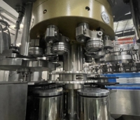 Envasadora de bebidas carbonatadas enlatadas, Máquina selladora de latas de bebidas, Máquina enlatadora de refrescos carbonatados