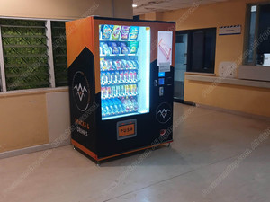 Lớn thương mại kết hợp thang máy máy bán hàng tự động lạnh đồ uống & đồ ăn nhẹ với màn hình cảm ứng lớn & Hệ thống thanh toán tiền xu - Product Image 2