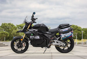 Moto Électrique de Course la Plus Rapide 8000W pour Adultes 72V, Option Pneu Large, Alternative Économique à l'Essence - Product Image 6
