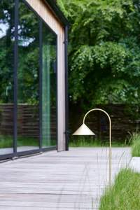 Ombre <span class=keywords><strong>en</strong></span> fer noir étanche pour chemin <span class=keywords><strong>de</strong></span> <span class=keywords><strong>jardin</strong></span> avec une insertion au sol USB Charge Touch Lighting IP54 pour le camping <span class=keywords><strong>en</strong></span> plein air - Product Image 6