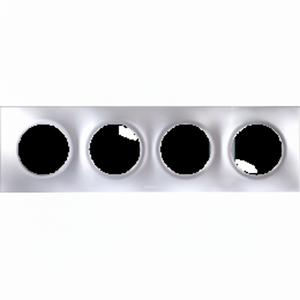 Plaque de recouvrement carrée argentée à 4 bandes pour interrupteurs muraux Espacement centre à centre de 71 mm - Product Image 1