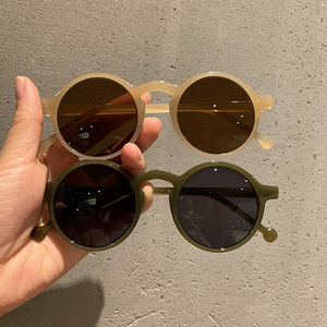 European and American Trendy Retro <b>Sunglasses</b> with UV400 Lenses New Unisex Round Frame Sunshade for Children 3509 - Product Image 1