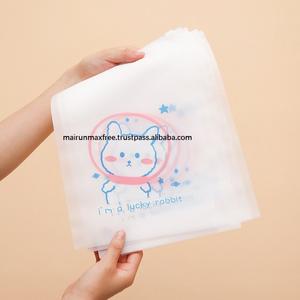 Sacs d'expédition épais, durables, recyclables, imperméables, biodégradables, avec impression de logo personnalisée, pour l'emballage de vêtements et de chaussures. - Product Image 3