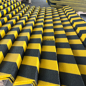 Fibre de verre Gfrp Deck Strip Antidérapant Escalier <span class=keywords><strong>Carborundum</strong></span> Anti Slip Strip Sécurité Escalier Stread Anti Skid Step Protector - Product Image 3