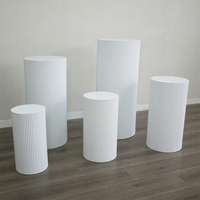 DKB Nouveauté : Ensemble de Présentoirs Cylindriques Blancs Côtelés Premium pour Décoration, Supports à Gâteaux en Acrylique pour Mariages et Scènes