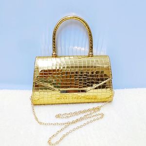 Luxury Designer Chain <b>Bag</b> with Crocodile Texture Top Handle and Buckle Decoration Elegant <b>Evening</b> Banquet Handbag - Product Image 4