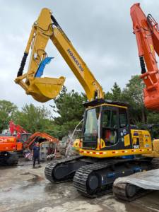 รถขุดตีนตะขาบขนาดกลาง Komatsu PC160 มือสอง เครื่องจักรไฮดรอลิกญี่ปุ่นแท้ สำหรับงานโครงสร้างพื้นฐานในเมือง - Product Image 2