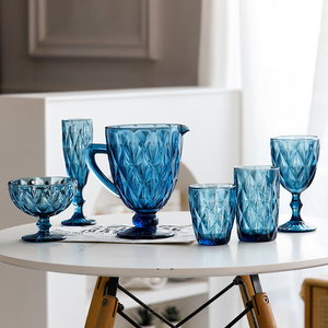 Set di Bicchieri e Caraffa in Vetro Colorato con Motivo a Diamante, Lavabili in Lavastoviglie, per Bar, Ristoranti, Feste e Servizi di Catering - Product Image 4