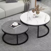 Ensemble de tables basses gigognes au design minimaliste moderne, plateau en pierre frittée durable, structure en fer, hauteur réglable, gain de place pour salon