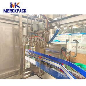 Machine automatique de remplissage d'<span class=keywords><strong>eau</strong></span> pour bouteilles en plastique jetables de 5 litres, lavage, remplissage et bouchage sous pression pour bouteilles de 3 à 6 gallons - Product Image 4