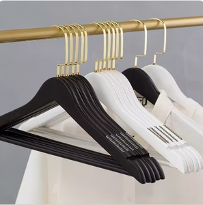 Percha de madera de alta calidad con logotipo personalizado percha de madera blanca/negra perchas de ropa - Product Image 5