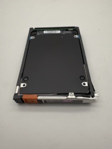 D4-2sfxl-3200 Sas Ssd 3.2tb 005053170 005053171 Compatible avec les serveurs Unity 380 480 680 880 Nouveau produit d'extension 005053170 00505317 - Product Image 2