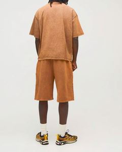 Ensemble survêtement homme marron oversize délavé style sportif avec t-shirt et short, effet délavé à l'acide, idéal pour l'été - Product Image 2