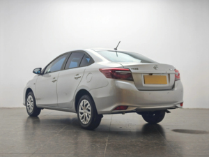 Voitures d'<span class=keywords><strong>occasion</strong></span> <span class=keywords><strong>Toyota</strong></span> Vios Berline 2021 Conduite à Gauche <span class=keywords><strong>Automatique</strong></span> Traction Avant 1.5L <span class=keywords><strong>Essence</strong></span> R15 Cuir Faible Kilométrage Caméra 360° Toit Ouvrant Euro VI Feux LED - Product Image 4