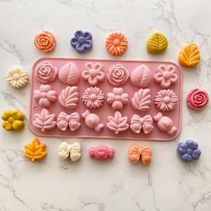 2 Moules en Silicone Alimentaire en Forme de Fleur pour Bonbons et Chocolats - Produit Ménager Écologique pour <span class=keywords><strong>la</strong></span> Préparation de Puddings, Savons, Biscuits et Desserts - Product Image 5
