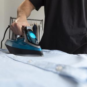 เตารีดไอน้ำแบบพกพาระบบป้องกันการหยดไอน้ำไฟฟ้าแบบพกพา3200W แบบต่อเนื่อง70กรัม/นาที - Product Image 2