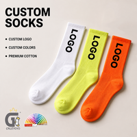 Chaussettes pour hommes avec logo personnalisé, en coton doux, jacquard tricoté, motif lettres, chaussettes de sport tendance, streetwear, vente en gros
