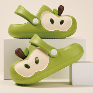 Sabots pour femmes Apple Design, été, extérieur, résistants à l'eau, imprimés en 3D, chaussures légères - Product Image 1