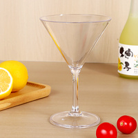 Bons prix Transparent PC verres à pied en plastique verre à vin Cocktail Champagne clair boisson tasse pour hôtel Bar fête utilisation