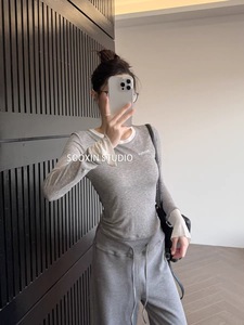 เสื้อยืดทรงสลิมฟิตสำหรับผู้หญิงสไตล์ qin <span class=keywords><strong>LAN</strong></span> เสื้อยืดแขนยาวมีตัวอักษรเทียมสองชิ้นแบบใหม่สำหรับฤดูใบไม้ผลิฤดูใบไม้ร่วง - Product Image 2