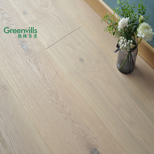 Plancher en bois d'ingénierie en chêne blanc européen de 300mm de large - Product Image 3