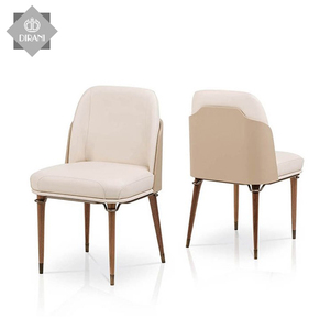 Chaise de salle à manger de style moderne de luxe Revêtement en <span class=keywords><strong>cuir</strong></span> de haute qualité et pieds en bois brun Utilisation domestique Meubles en bois Matériel métallique - Product Image 3