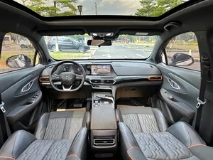 Voitures d'occasion Changan UNI-T 2022 2.0T Modèle Pilot 2.0T <span class=keywords><strong>233</strong></span> L4 Essence 5 portes 5 places SUV - Product Image 6