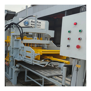 Machine <span class=keywords><strong>de</strong></span> fabrication <span class=keywords><strong>de</strong></span> blocs <span class=keywords><strong>de</strong></span> béton hydraulique entièrement automatique Qt4-15 pour pavés, bordures et briques - Product Image 2
