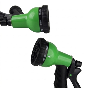 Pistolet de pulvérisation à 8 modes, avec jet en brume, à angle réglable, à cône central large et à jet plat, pour l'arrosage des plantes, le lavage des voitures et des animaux domestiques, et le nettoyage des sols - Product Image 1