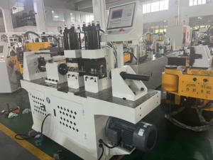 Macchina per la formatura dell'estremità del tubo del tubo TM40NC di alta qualità per la riduzione, l'espansione e la svasatura - Product Image 4