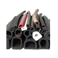 Services de traitement de moulage et de coupe personnalisés pour les produits en caoutchouc de bande de caoutchouc EPDM creux semi-circulaires auto-adhésifs