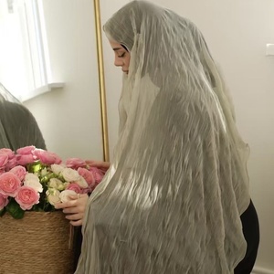 <span class=keywords><strong>2026</strong></span> Nieuwe Stijl Geplooide Organza <span class=keywords><strong>Hijab</strong></span> Islamitische Mode Premium Glimmende Organza <span class=keywords><strong>Hijab</strong></span> Glinsterende Crepe Islamitische Hoofddoek - Product Image 1